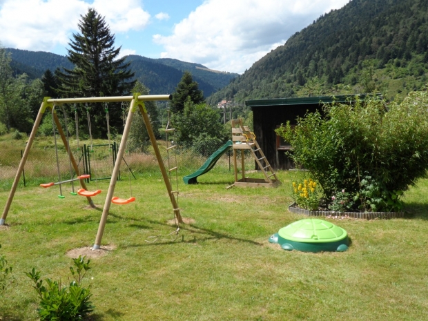 Jardin commun aux 3 meublés