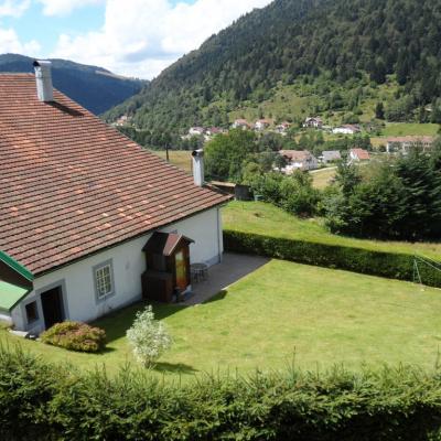 Jardin privatif du gîte le tétras