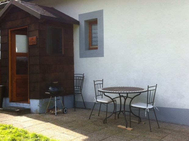 SALON DE JARDIN